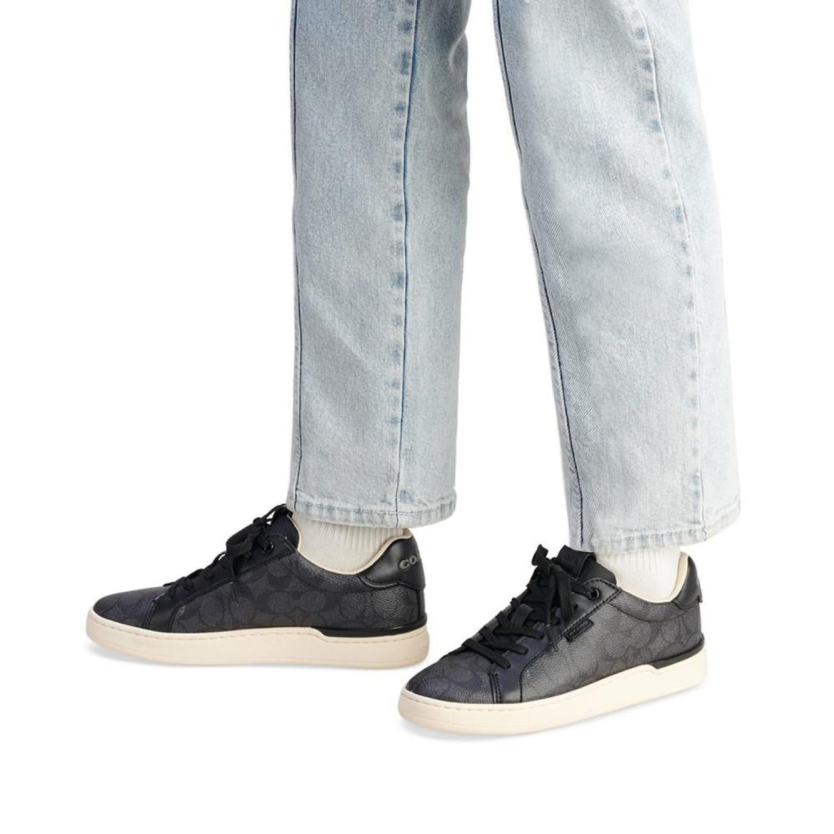 Women's Lowline Signature Lace-up Sneakers